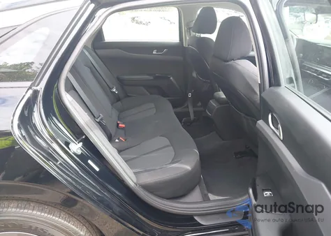 2024 Kia K5 Lxs из США, поврежденный, VIN 5XXG14J2XRG261845